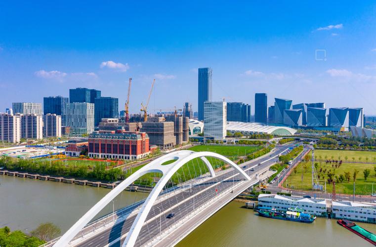 桥梁设计的智能转型：建模技术如何重塑行业游戏规则？